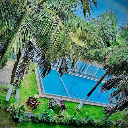 Nilaveli Hybrid Holiday Hotel Экстерьер фото